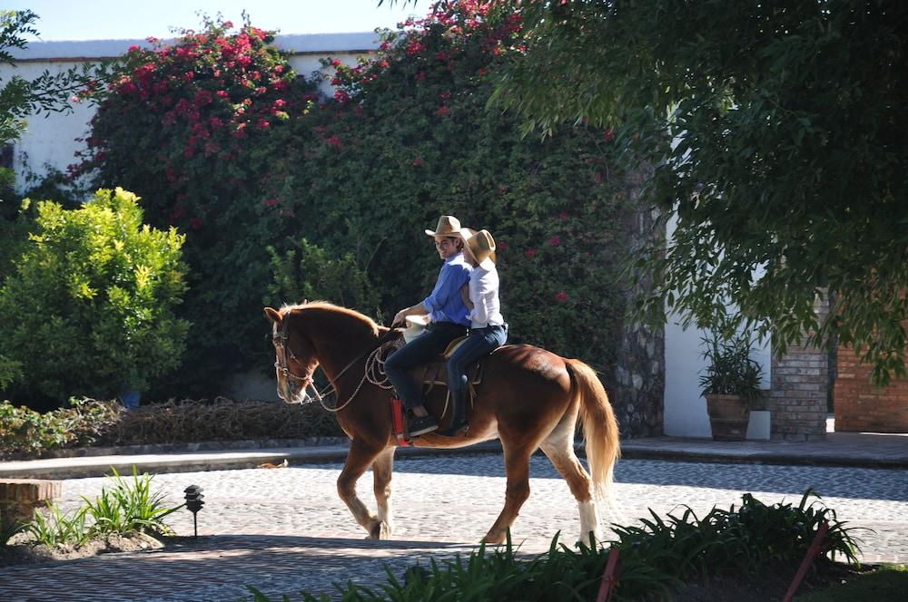 Hotel Hacienda Cantalagua Golf Contepec 외부 사진
